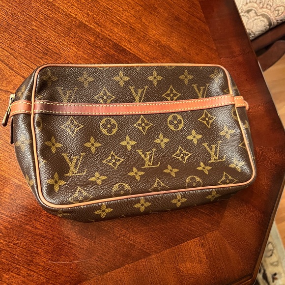 Louis Vuitton Monogram clutch Brown and Tan - Picture 6 of 17